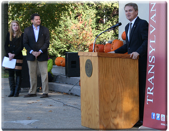 Commissioner Comer at Transylvania University
